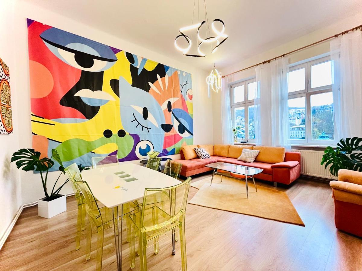 Sunny City - Apartment In Spa Zone With Private Garage カルロヴィ・ヴァリ エクステリア 写真